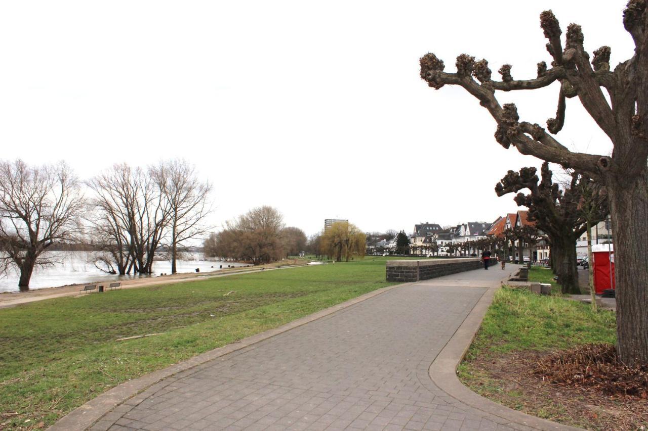 A-Partment Cologne Riverside Exterior photo